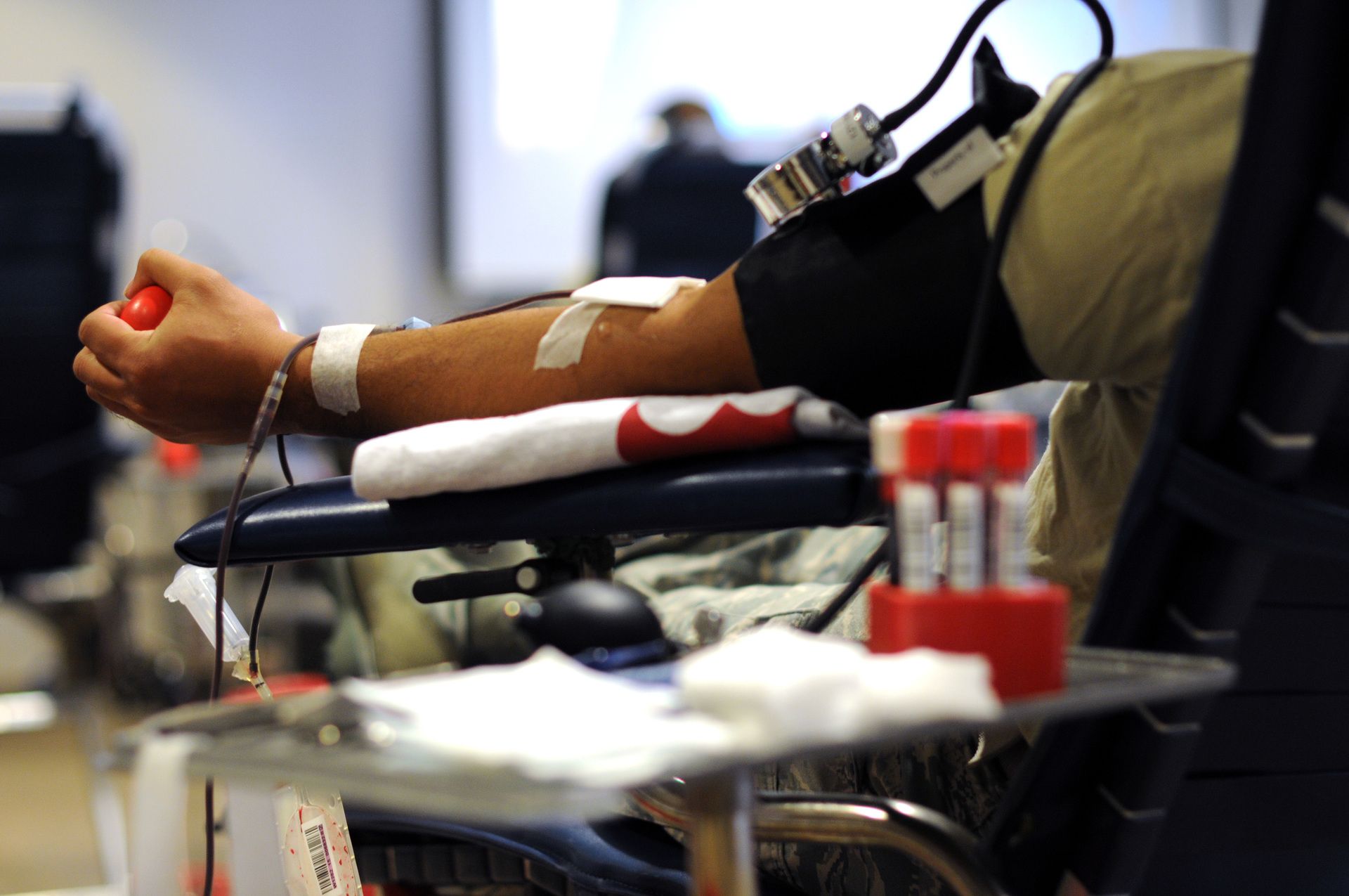 NJ ANG donate blood z35ht