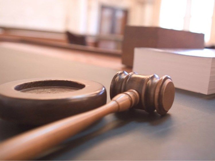 gavel17
