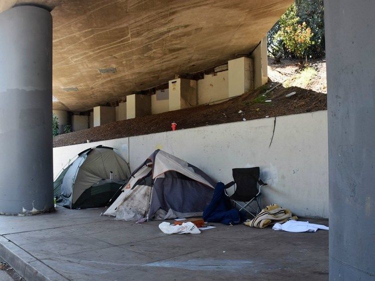 homeless2