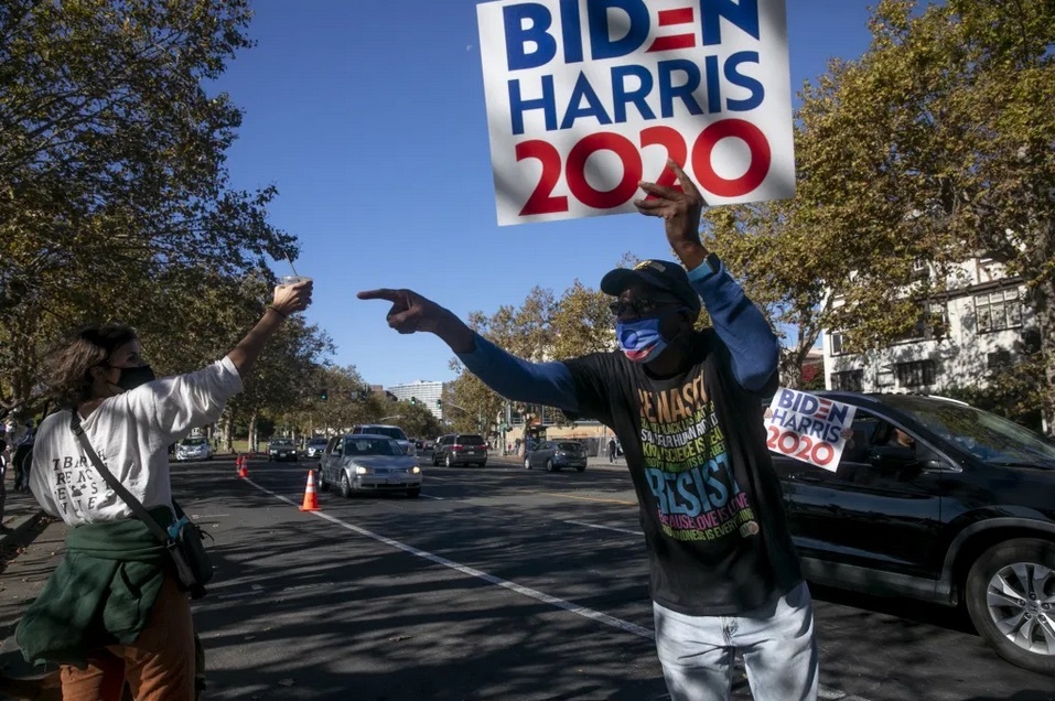 Biden Harris AM