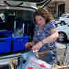 Why Suburban Moms Are Delivering Your Groceries