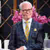 Tim Gunn: The Fashion Industry Is Not Making It Work For Plus-Size Women